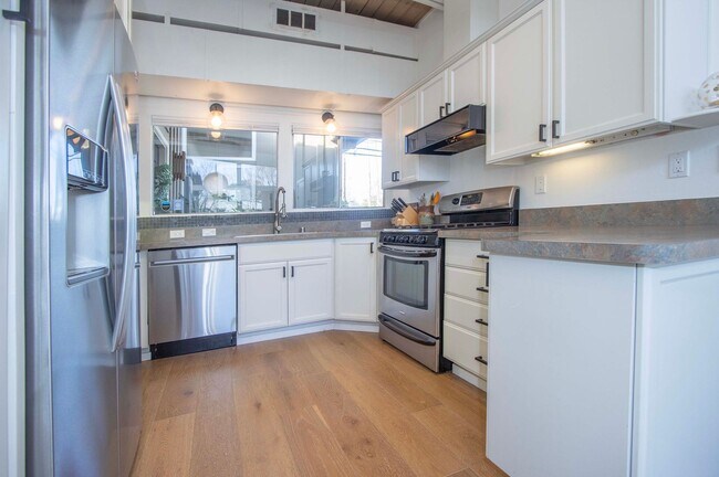 Photo - Sophisticated 3Bedroom/2BathSingle-Level Living in Terra Linda