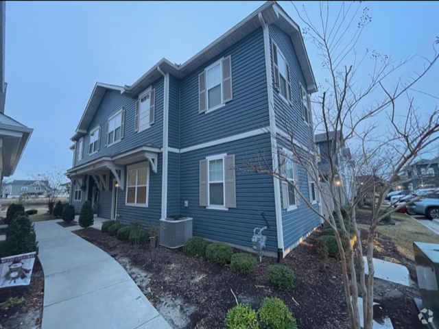 Building Photo - 4028 Trenwith Ln Rental