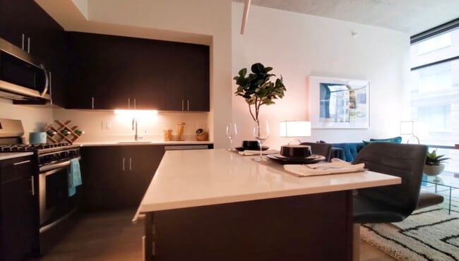 Photo - 1322 S Wabash Ave