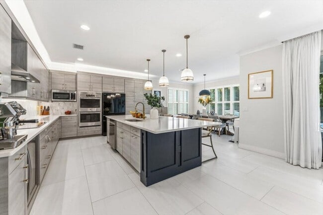 Photo - 15398 Sandy Beach Terrace