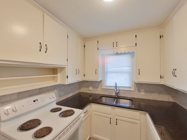 Photo - 1910 N Heiserman Unit 1910