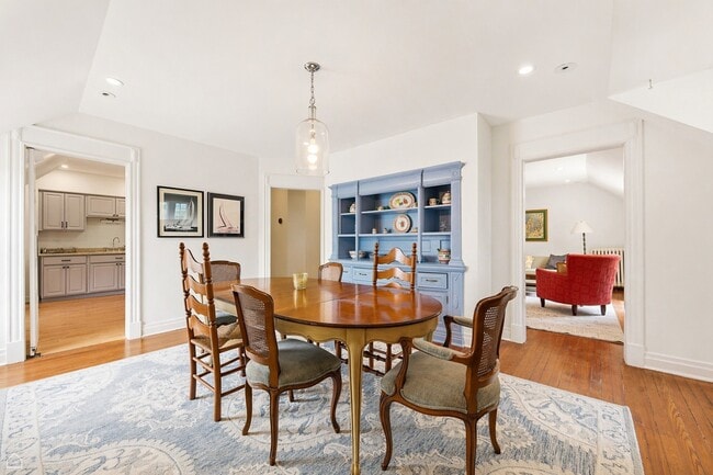 Photo - 235 Greenwood St