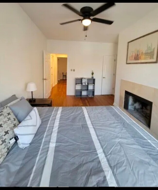 Photo - 681 W Wrightwood Ave Unidad 3E