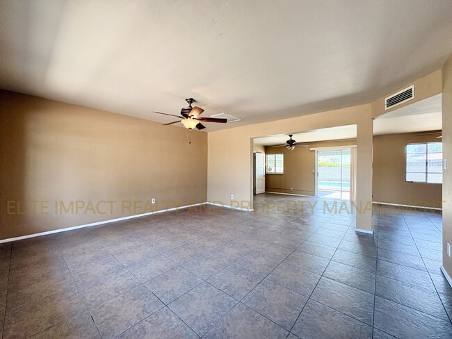 Photo - 5962 E 25th St