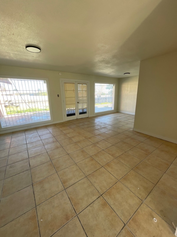 Photo - 3405 Olympic Ave