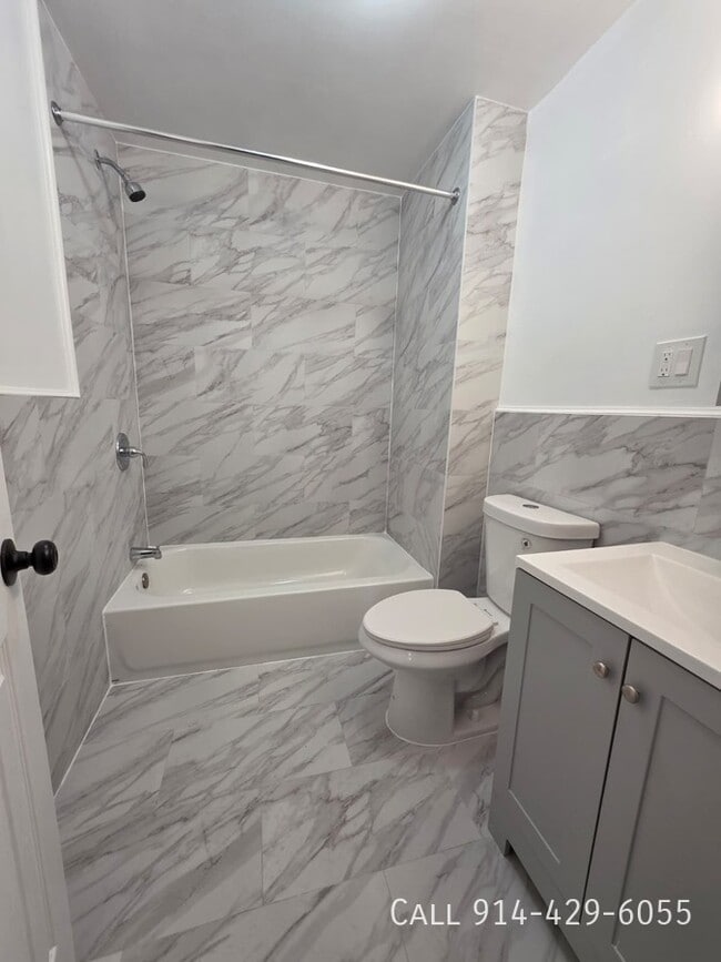 Building Photo - 34 Garfield St