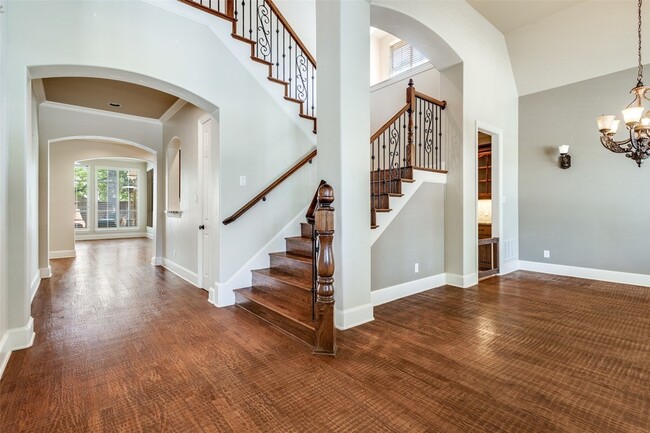 Photo - 901 Sandy Trail