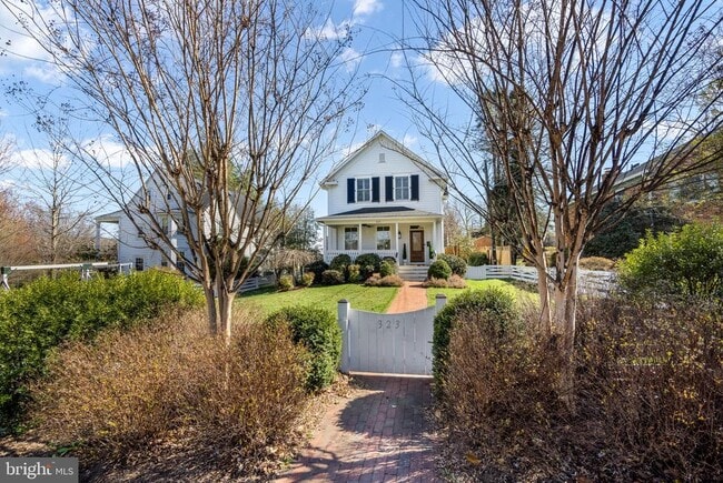 Photo - 323 S West St