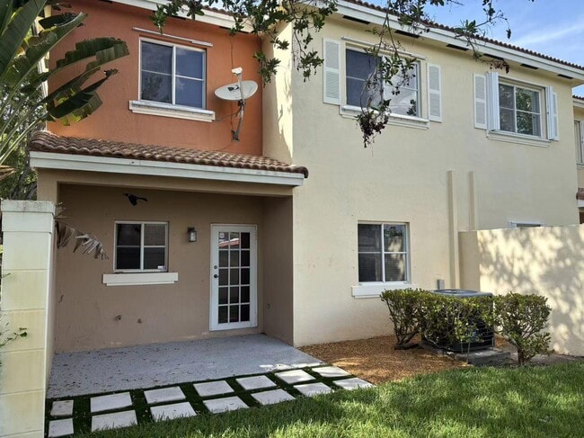 Photo - 11500 NW 33rd St