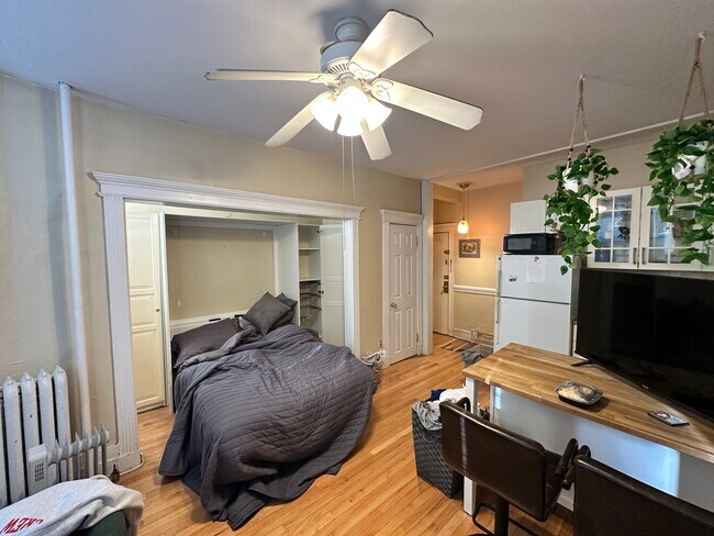 65 Burbank St Unit 12