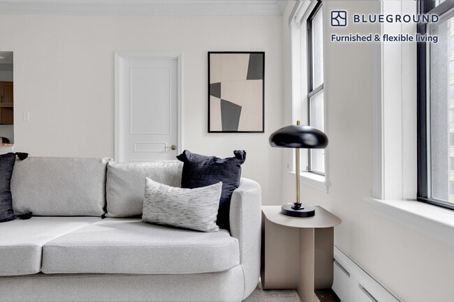 Photo - 200 E Chestnut St Unidad SI FL17-ID620