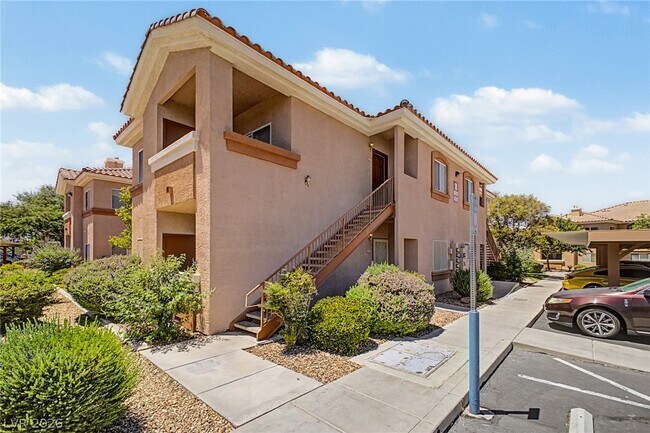 Photo - 1050 E Cactus Ave Unit 2070