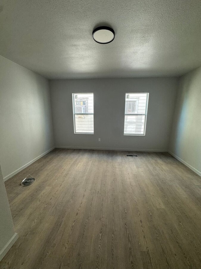 Photo - Washington Duplex Unidad A