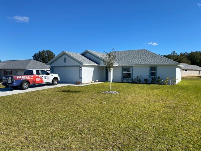 Photo - Desirable SW Ocala Neighborhood 3/2/2 **WON'T LAST**