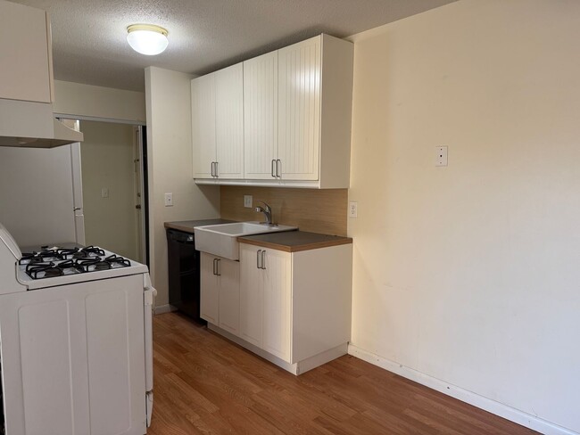 Photo - Maintenance-Free Living By The Beach