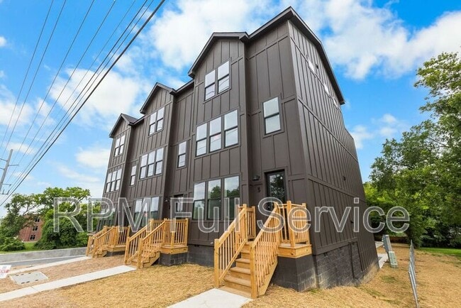 Building Photo - 4021 Clarksville Pike Unit 2