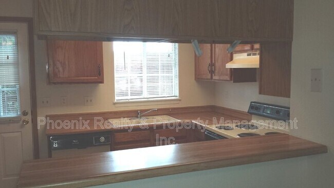 Photo - 1008A Milo Cir.