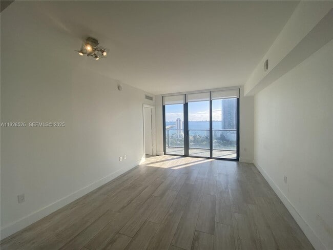 Photo - 121 NE 34th St Unit 2406A