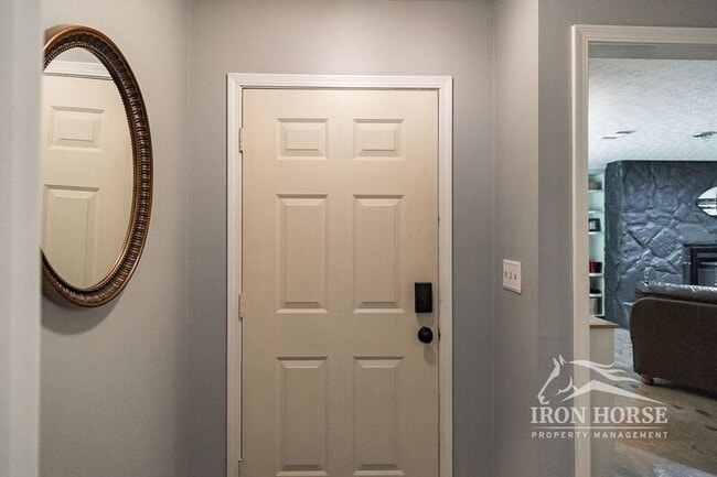 Photo - 130 Austin Dr