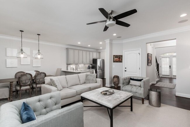 Photo - 2537 Oglethorpe Cir NE