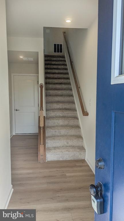 Photo - 9376 Tanfield Dr