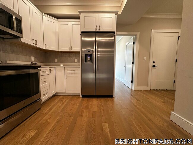 Photo - 104-106 Warren St. Unit 7