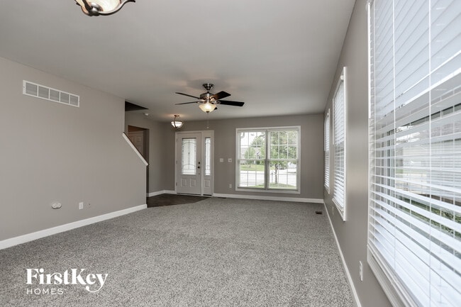 Photo - 128 Homefield Lake Ct