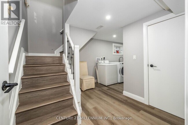 Photo - 67 Coxworth Crescent