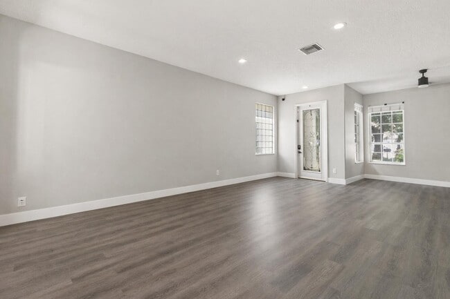 Photo - 4166 Wellington Shores Dr