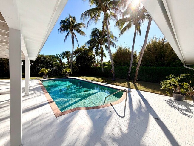 Photo - 2015 Notre Dame Dr