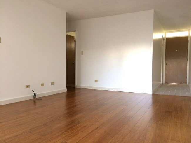 Building Photo - 1BR/1BA/1PK - Ala Wailani in Waikiki