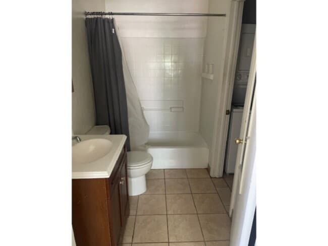 Photo - Adorable 1 bedroom House near CMU!