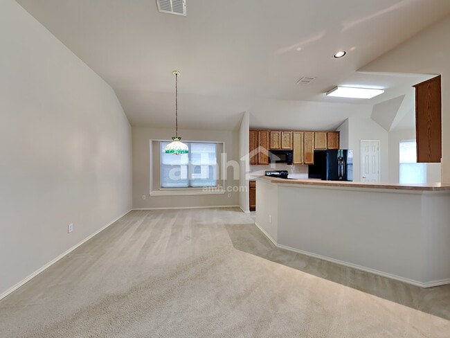 Photo - 209 Wenrick Dr