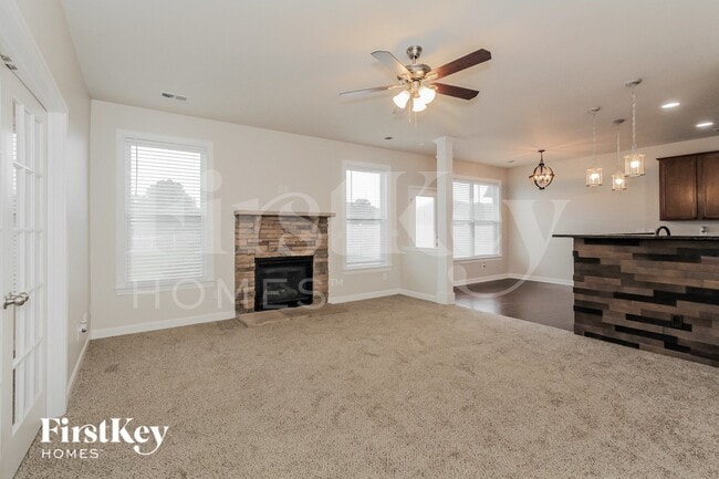 Photo - 162 Wellshire St