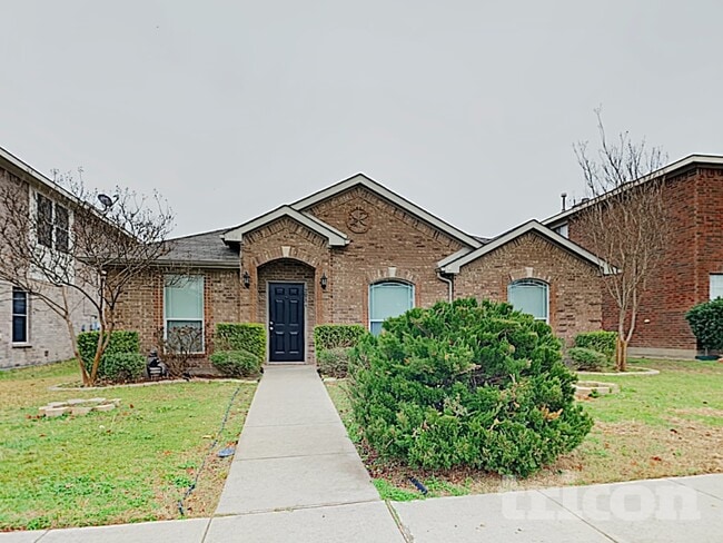 Photo - 2934 Margeaux Dr