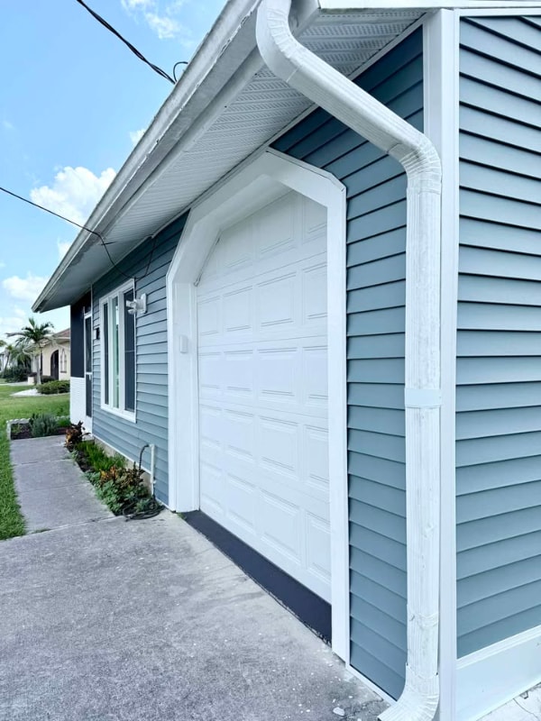 Photo - 400 Waterside St