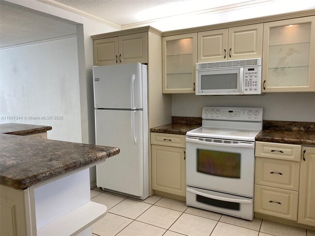 Photo - 2832 Fillmore St Unit 22