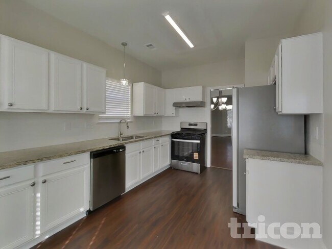 Photo - 21207 Woodland Green Dr