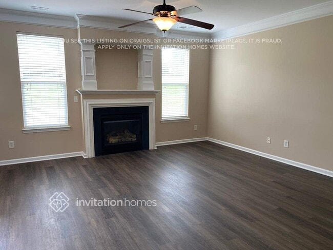 Photo - 2005 City Lights Dr