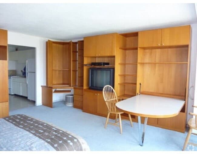 Building Photo - 44 Washington St Unit A905 Rental
