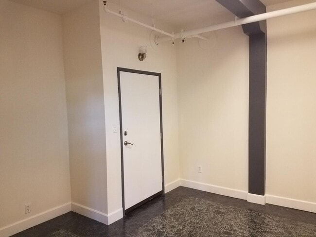 Photo - Large well located West Oakland condominium