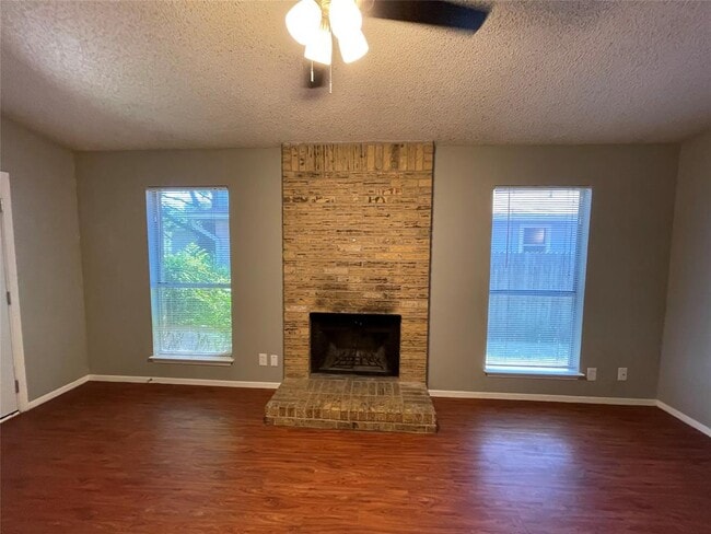 Photo - 7214 Lilac Ln