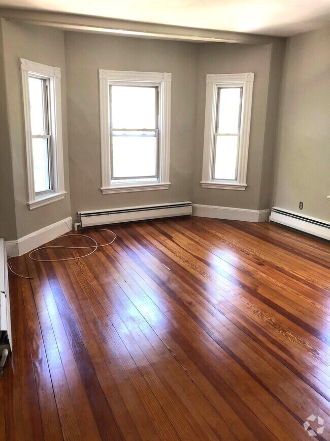 Building Photo - 34 Parker St Unit 3 Rental