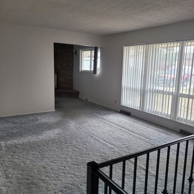 Photo - 2636 Hickory Dr