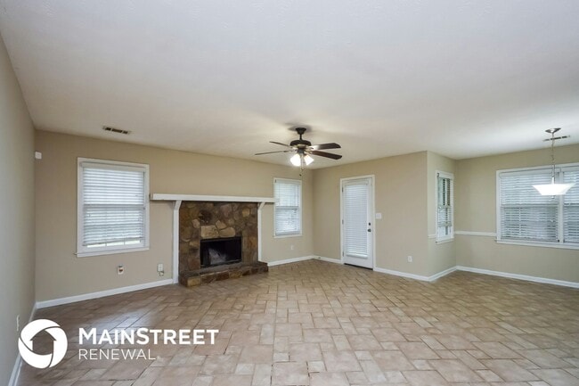 Photo - 105 Stone Creek Dr