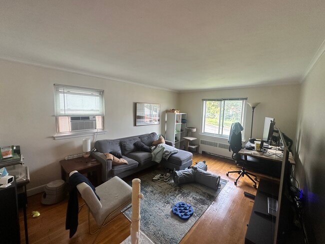 Building Photo - 14 Bishop Rd Rental
