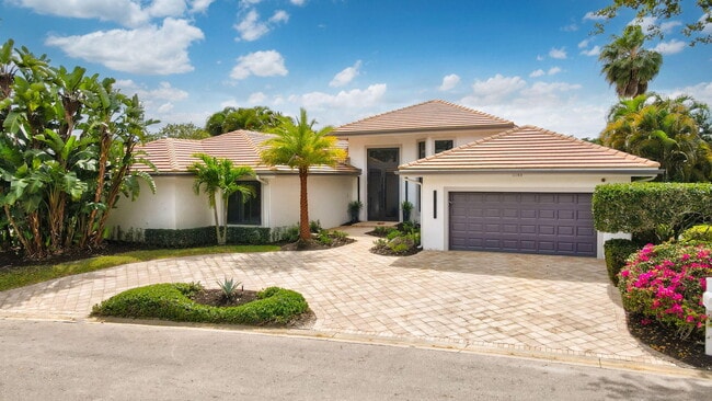 Photo - 11180 Isle Brook Ct