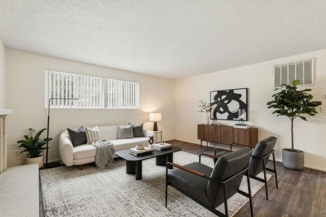 Photo - Christopher Village Apartments