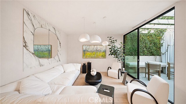 Photo - 8840 Ashcroft Ave