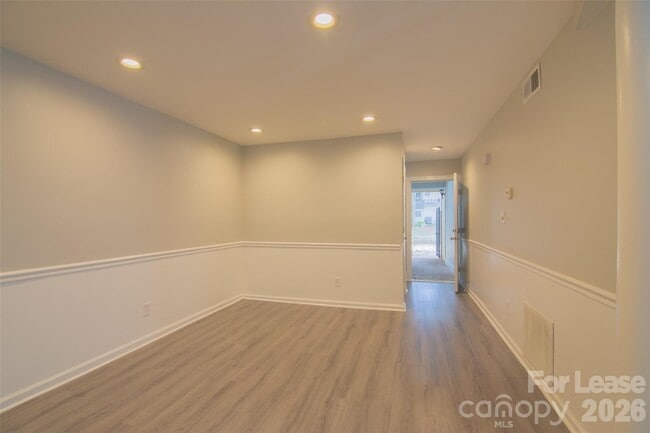 Photo - 7908 Horse Chestnut Ln